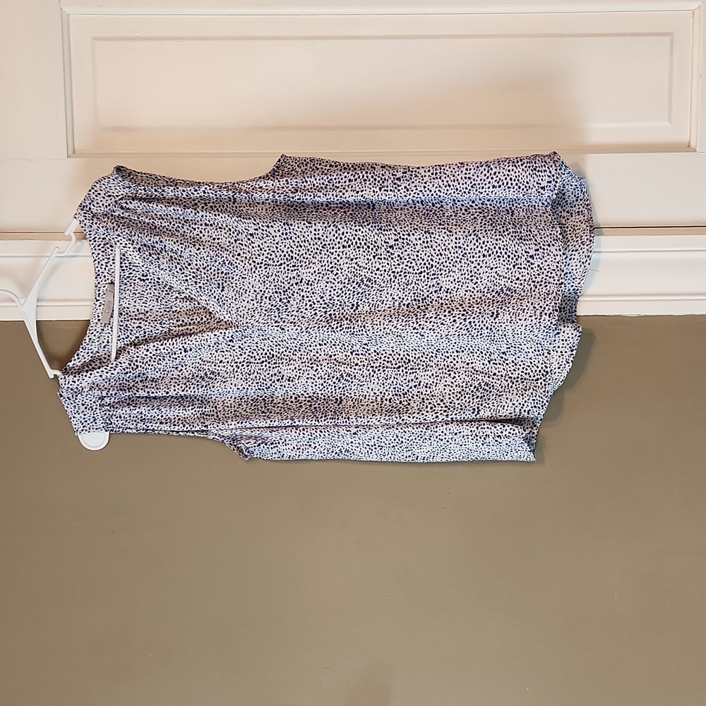 Sleeveless V-Neck Printed Blouse - Blue/White